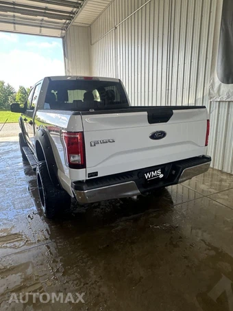 2016 Ford F-150 XLT Crew Cab Short Bed - miniatura 3