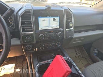 2016 Ford F-150 XLT Extended Cab Medium Bed w/Rear Doors – miniatura 10