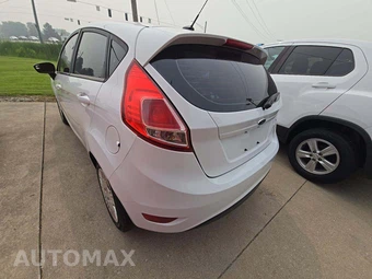 2016 Ford Fiesta S Hatchback – miniatura 2