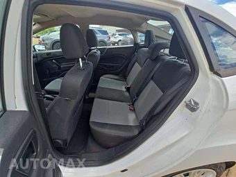 2016 Ford Fiesta S Sedan - miniatura 10