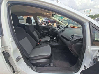 2016 Ford Fiesta S Sedan - miniatura 15