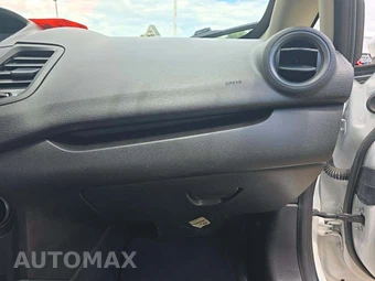 2016 Ford Fiesta S Sedan - miniatura 16