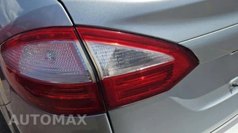 2016 Ford Fiesta S Sedan - miniatura 20