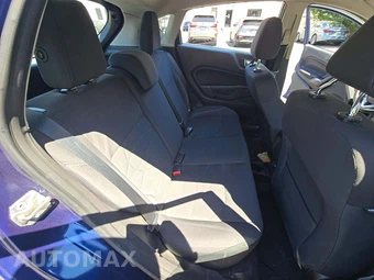 2016 Ford Fiesta SE Hatchback - miniatura 13