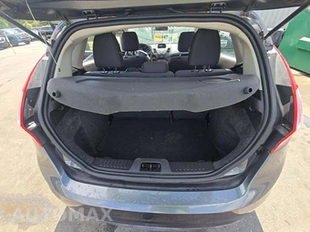 2016 Ford Fiesta SE Hatchback - miniatura 14