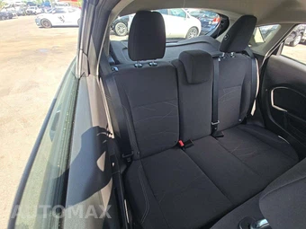 2016 Ford Fiesta SE Hatchback - miniatura 16