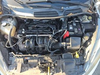 2016 Ford Fiesta SE Hatchback – miniatura 15