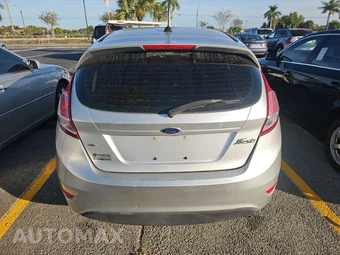2016 Ford Fiesta SE Hatchback – miniatura 5
