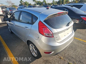 2016 Ford Fiesta SE Hatchback – miniatura 6