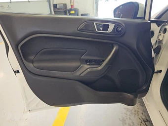 2016 Ford Fiesta SE Sedan - miniatura 9