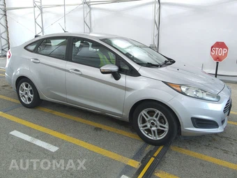 2016 Ford Fiesta SE Sedan – miniatura 3
