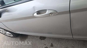 2016 Ford Fiesta SE Sedan – miniatura 40