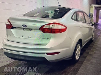 2016 Ford Fiesta SE Sedan - miniatura 5