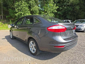 2016 Ford Fiesta SE Sedan - miniatura 2