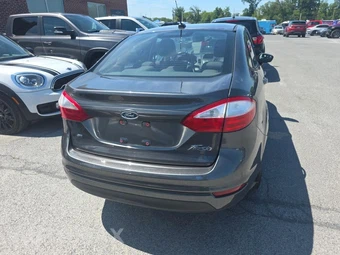 2016 Ford Fiesta SE Sedan - miniatura 5