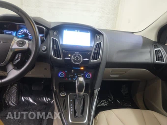 2016 Ford Focus Electric Hatchback - miniatura 11