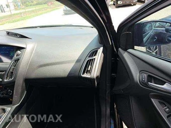 2016 Ford Focus RS Hatchback - miniatura 19