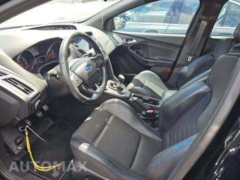 2016 Ford Focus RS Hatchback - miniatura 6