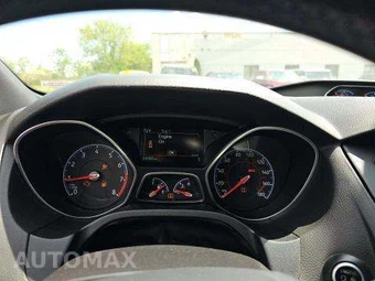 2016 Ford Focus RS Hatchback - miniatura 9