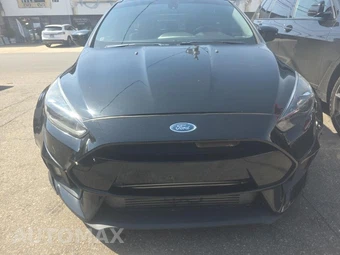 2016 Ford Focus RS Hatchback - miniatura 2