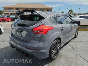 2016 Ford Focus RS Hatchback - miniatura 4