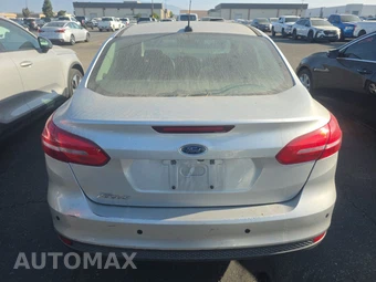2016 Ford Focus S Sedan – miniatura 5