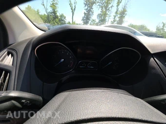 2016 Ford Focus S Sedan – miniatura 2