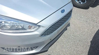 2016 Ford Focus S Sedan – miniatura 7