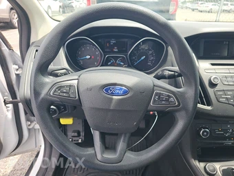 2016 Ford Focus S Sedan – miniatura 10