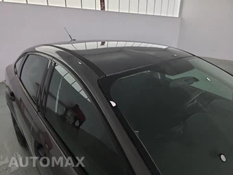 2016 Ford Focus S Sedan – miniatura 17