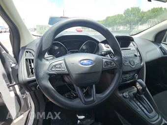2016 Ford Focus S Sedan – miniatura 10