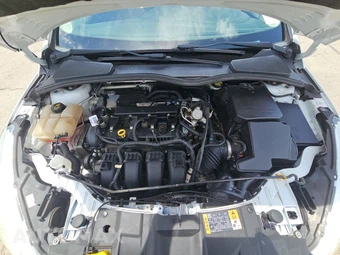 2016 Ford Focus S Sedan – miniatura 15