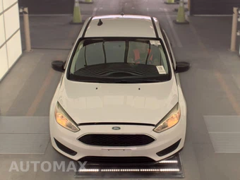 2016 Ford Focus S Sedan – miniatura 2