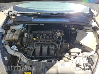 2016 Ford Focus SE – miniatura 15