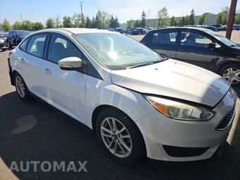 2016 Ford Focus SE – miniatura 3