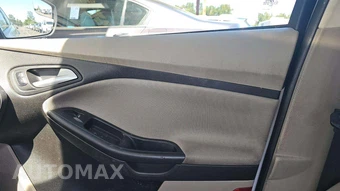 2016 Ford Focus SE – miniatura 32