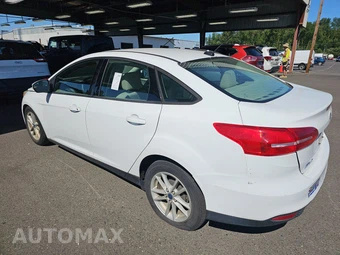 2016 Ford Focus SE – miniatura 6