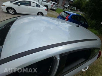 2016 Ford Focus SE Hatchback - miniatura 12