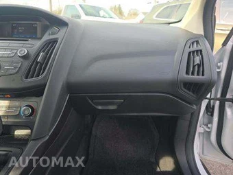 2016 Ford Focus SE Sedan – miniatura 20