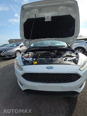2016 Ford Focus SE Sedan – miniatura 27