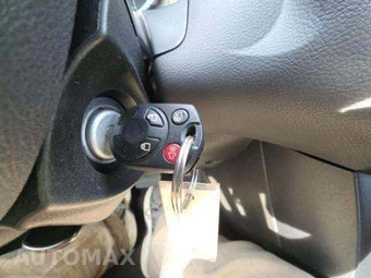 2016 Ford Focus SE Sedan – miniatura 9