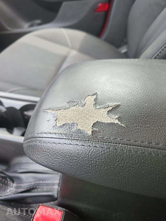2016 Ford Focus SE Sedan – miniatura 19
