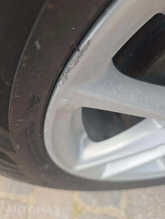 2016 Ford Focus SE Sedan – miniatura 22