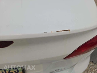 2016 Ford Focus SE Sedan – miniatura 22