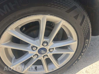 2016 Ford Focus SE Sedan – miniatura 25