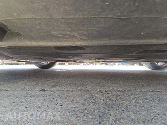 2016 Ford Focus SE Sedan – miniatura 7
