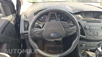 2016 Ford Focus SE Sedan – miniatura 28