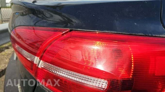 2016 Ford Focus SE Sedan – miniatura 39