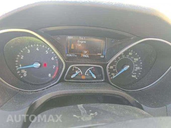 2016 Ford Focus SE Sedan – miniatura 10