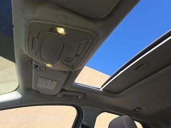 2016 Ford Focus SE Sedan – miniatura 12